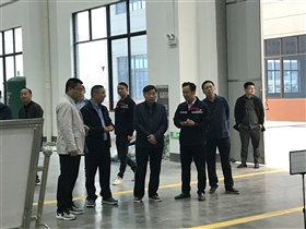 歡迎市領(lǐng)導蒞臨申容工廠 歡迎市領(lǐng)導蒞臨申容工廠